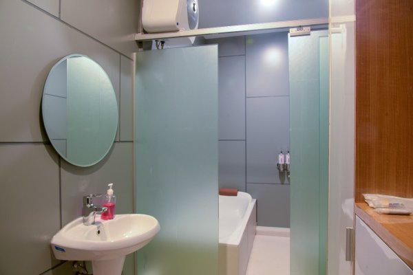 Kamar Mandi Priyanka (1)